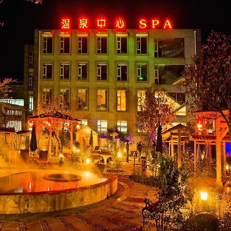 Emeishan Huasheng Hotel מראה חיצוני תמונה